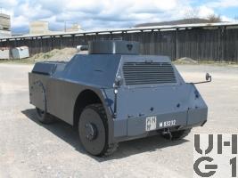 Mowag Panzerattrappe 4x4