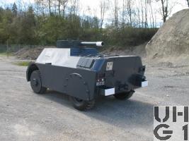 Mowag Panzerattrappe 4x4